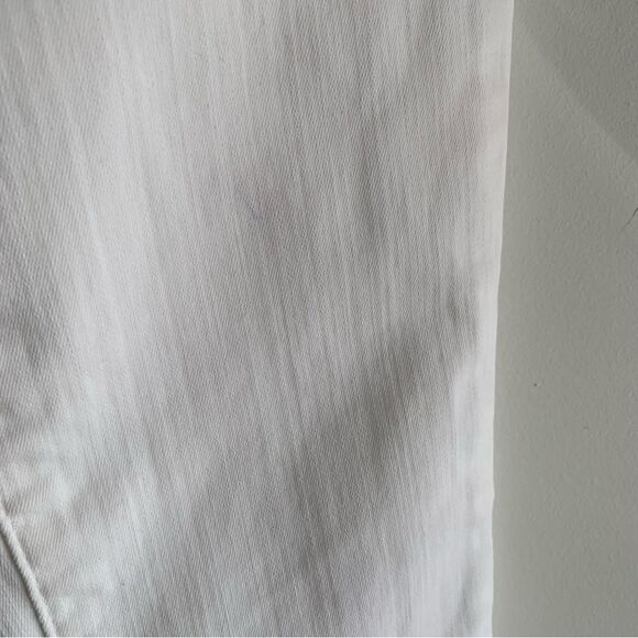 BLANK NYC JEANS - Picture 14 of 16